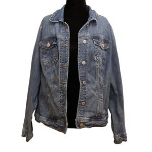 AVA & VIV Classic Denim Jacket. Size: XL